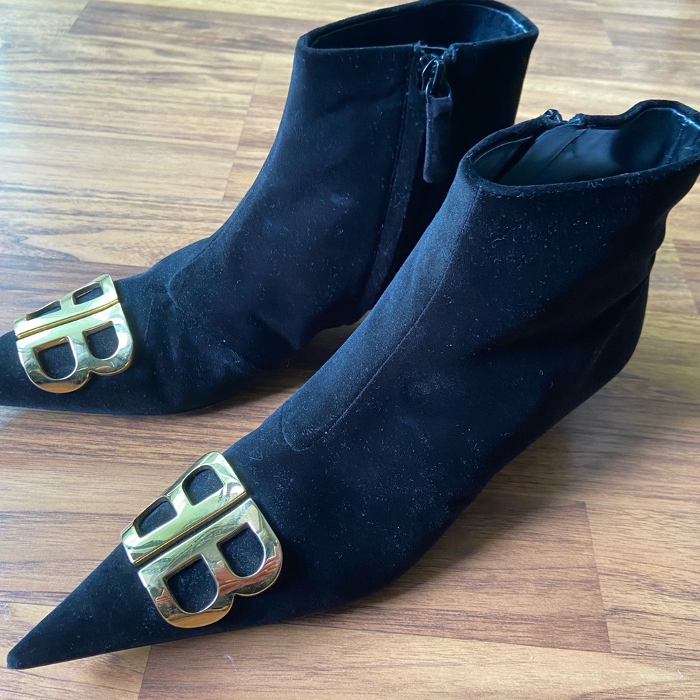 Black velvet Balenciaga knife boots